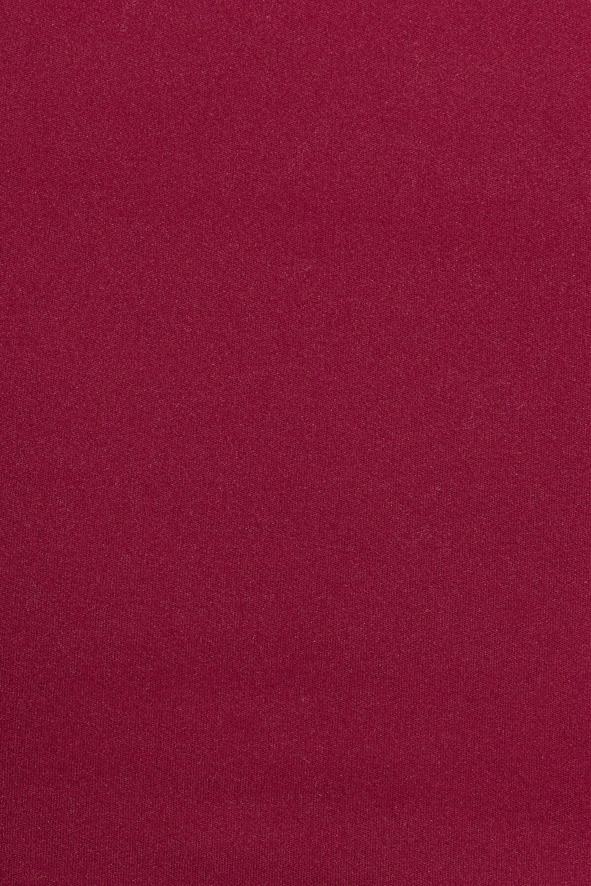 Sleek Crewneck T-Shirt Burgundy Garage Clothing Women
