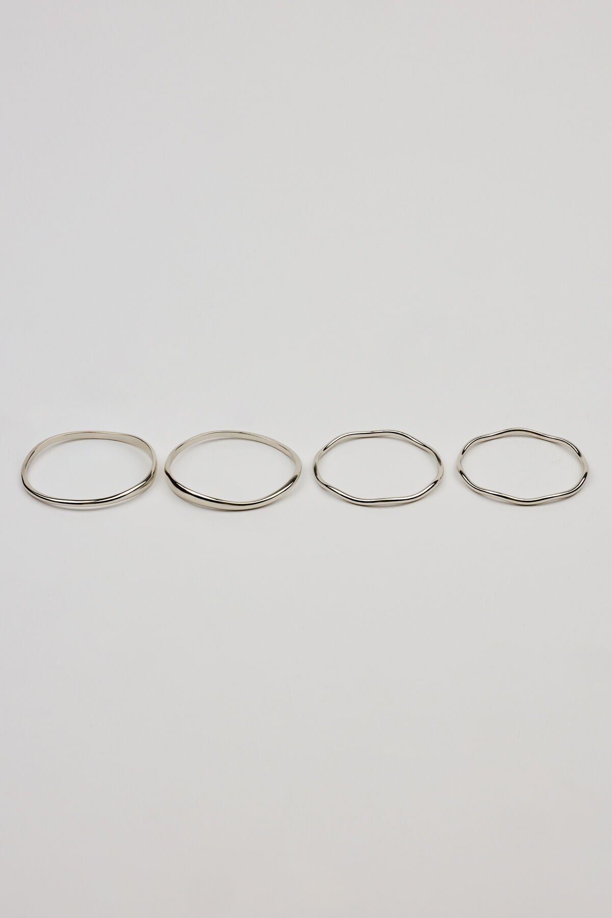 Set of 4 Wavy Bangles Gray Garage Clothing Women