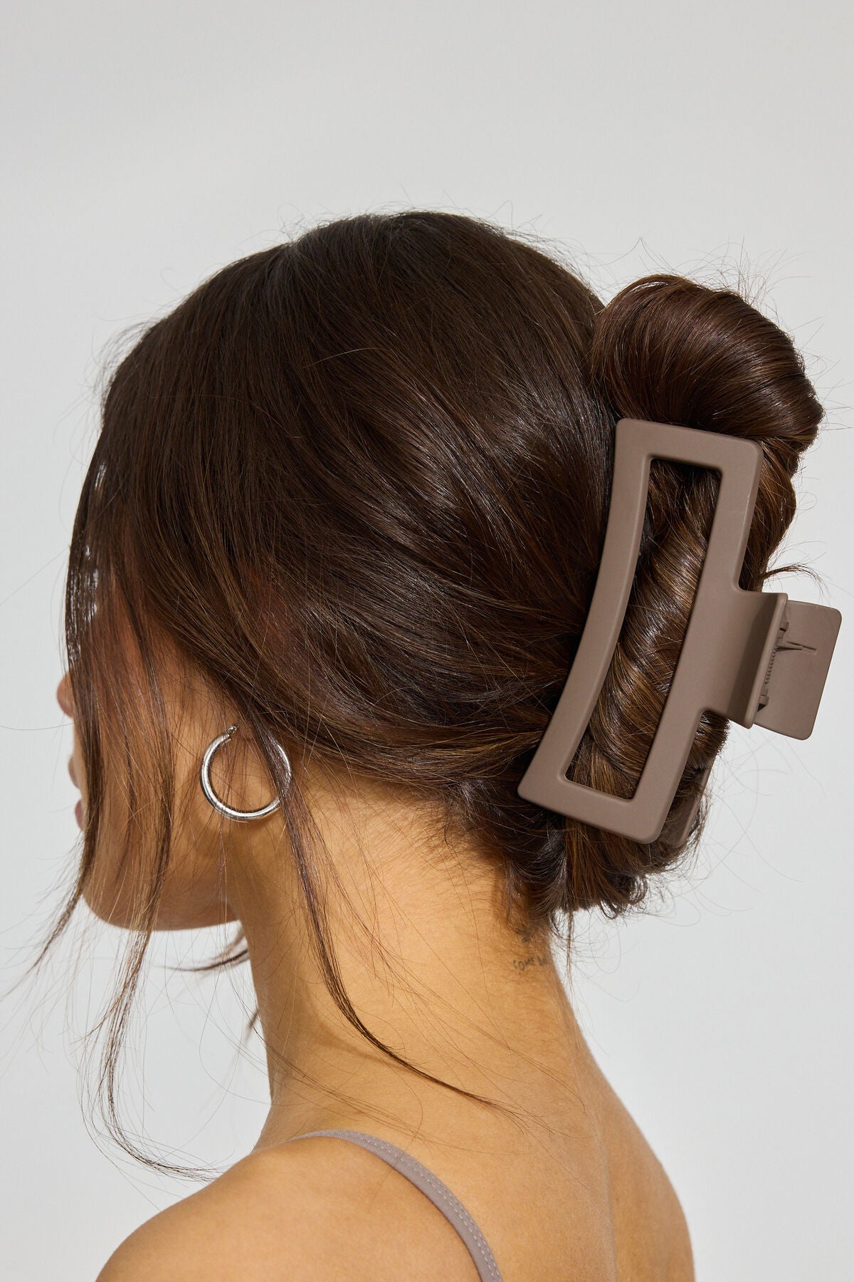 Oversized Rectangle Claw Clip Beige Garage Clothing Women