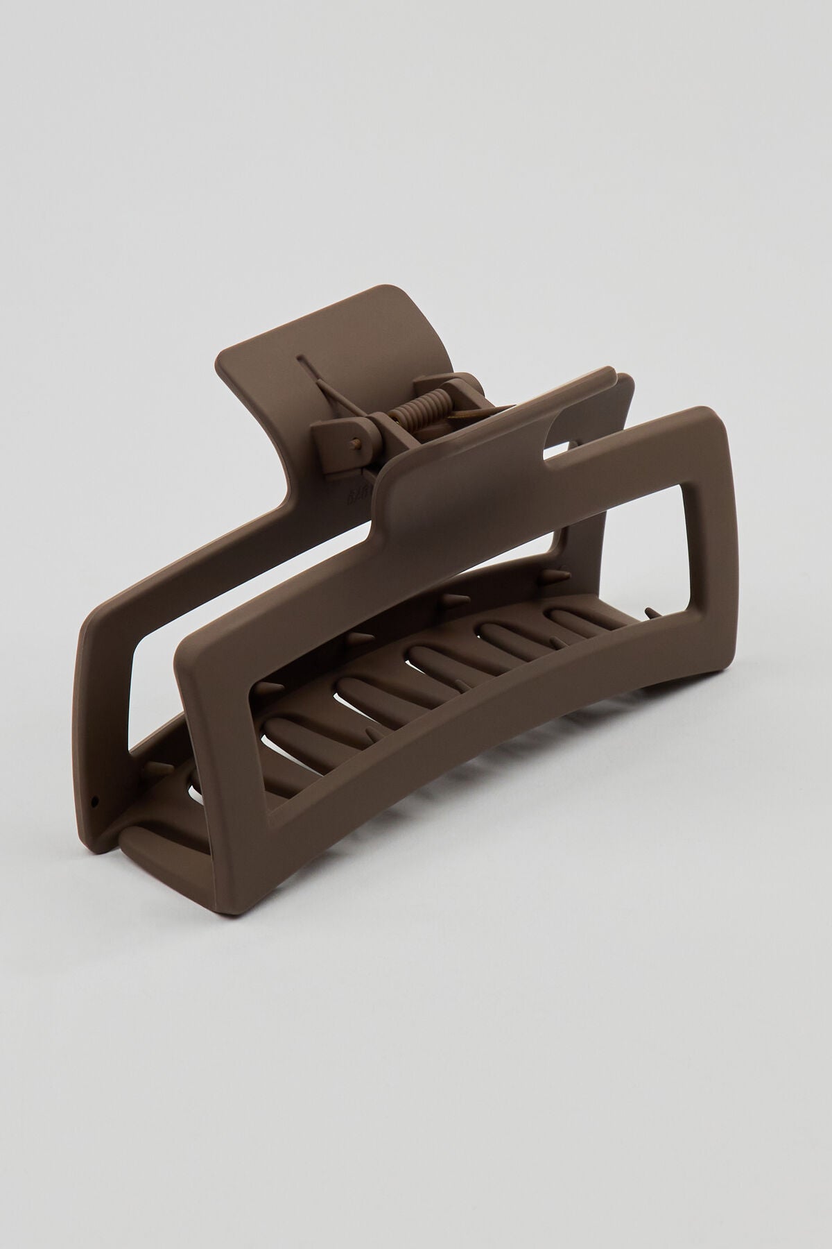 Oversized Rectangle Claw Clip Beige Garage Clothing Women