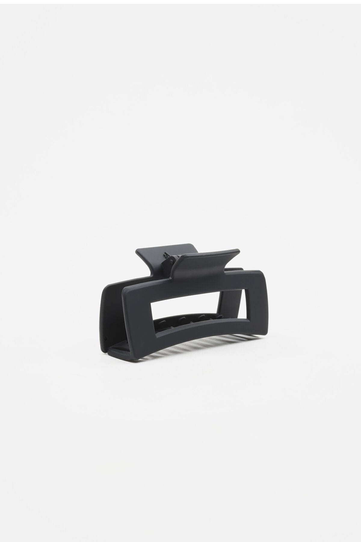 Regular Square Hair Claw Black Garage Clothing Women