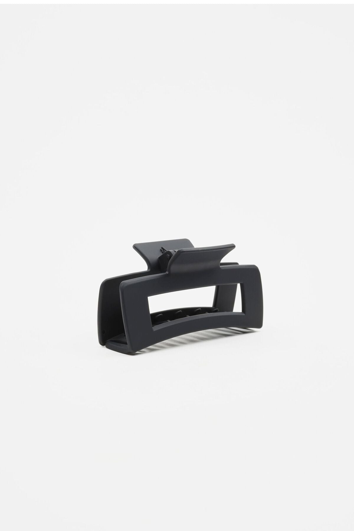 Regular Square Hair Claw Black Garage Clothing Women