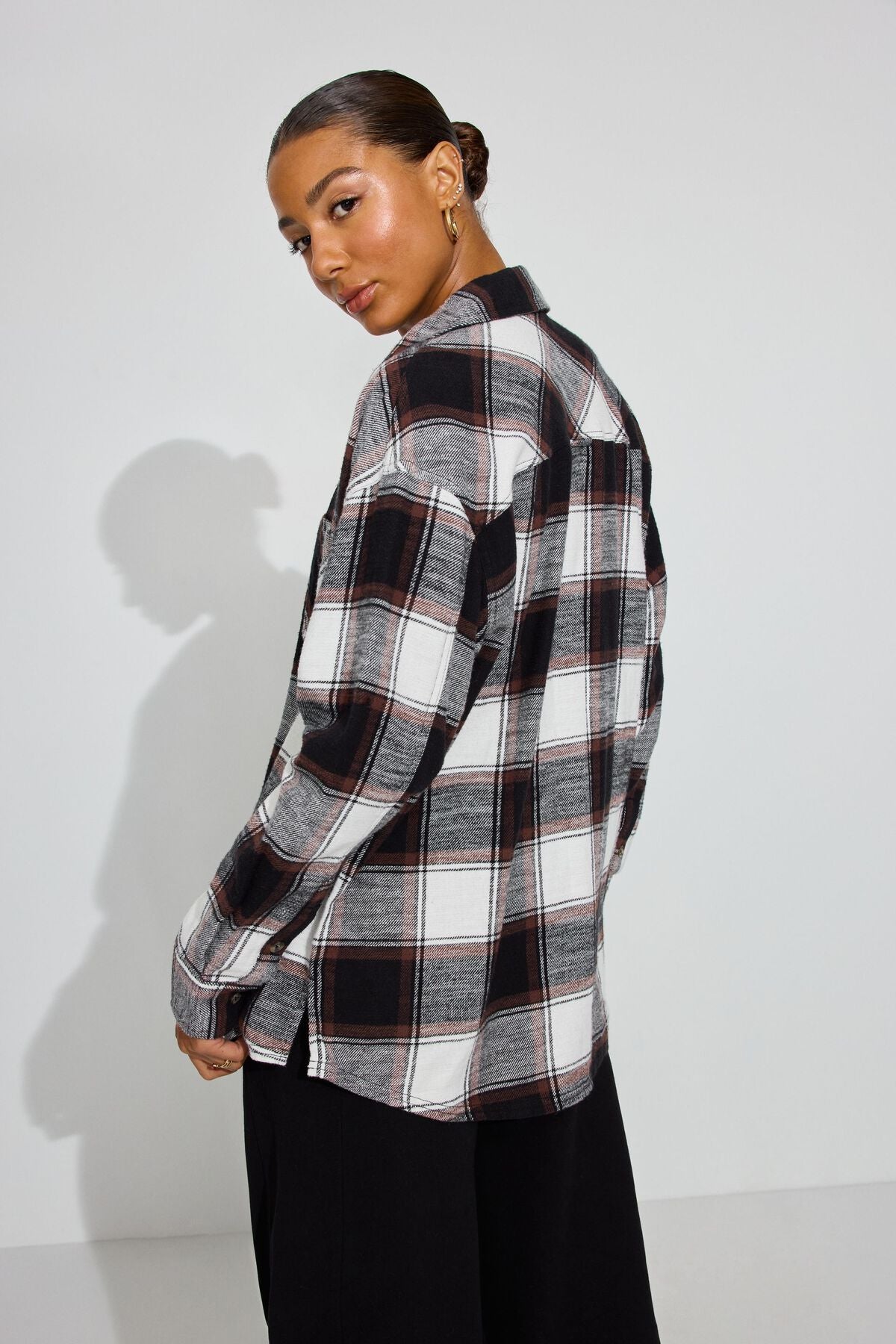 Noah Plaid Button-Up Shirt Brown Garage Clothing Women