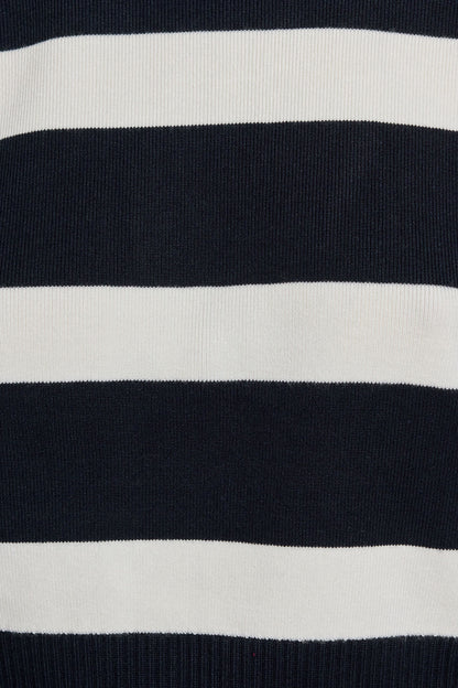 Longsleeve Fine Gauge Sweater Blue Garage Clothing Women