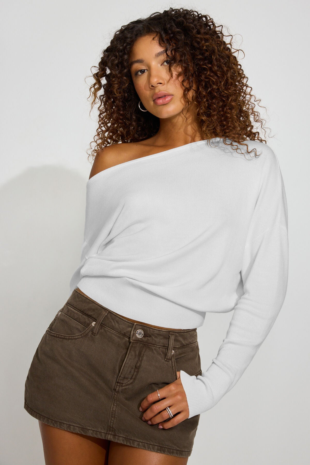 Rae Asymmetric Fine Sweater White Garage Clothing Women