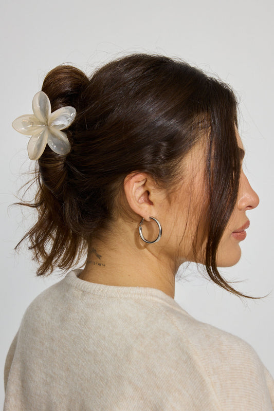 Flower Hair Claw White Garage Clothing Women