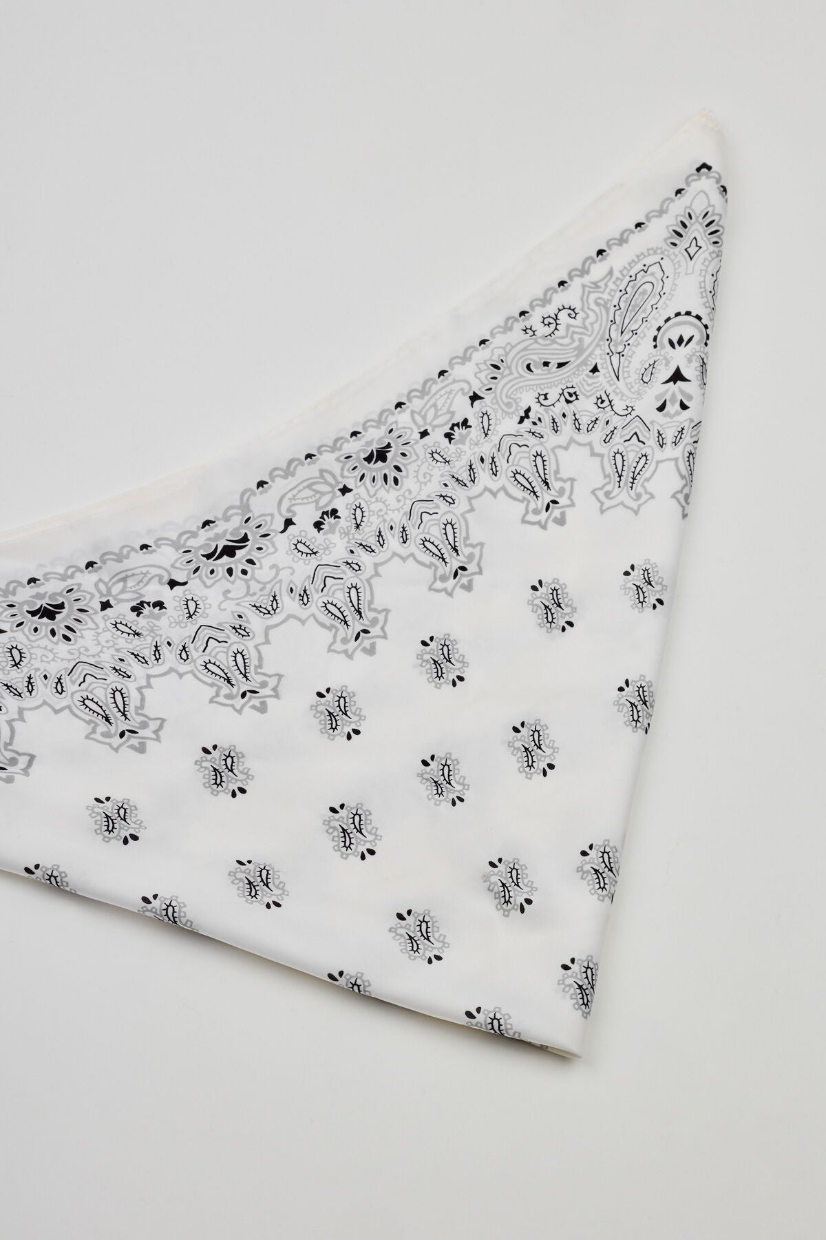 Serafina Scarf White Garage Clothing Women